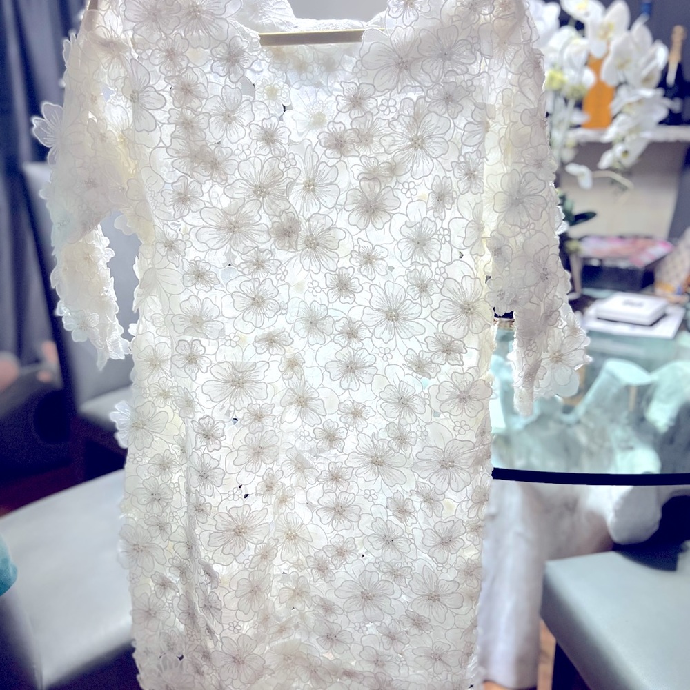 Custom made Knee-Length Wedding Dress. Excellent no visible signs of wear